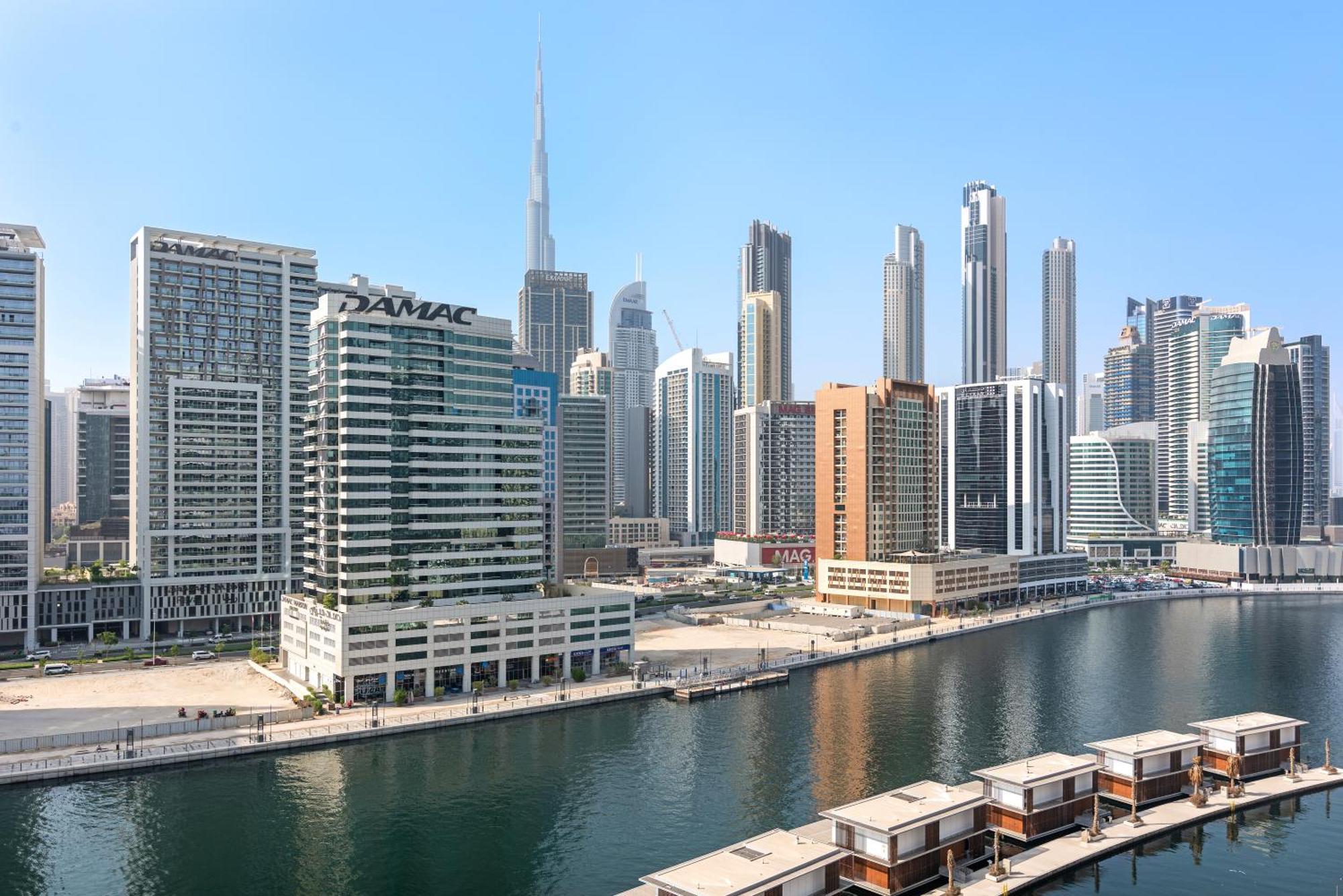 شقة Furnished Binghatti Canal - Burj Khalifa View,